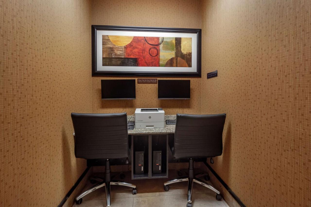 Best Western Plus The Inn At St Albert Saint Albert Bagian luar foto